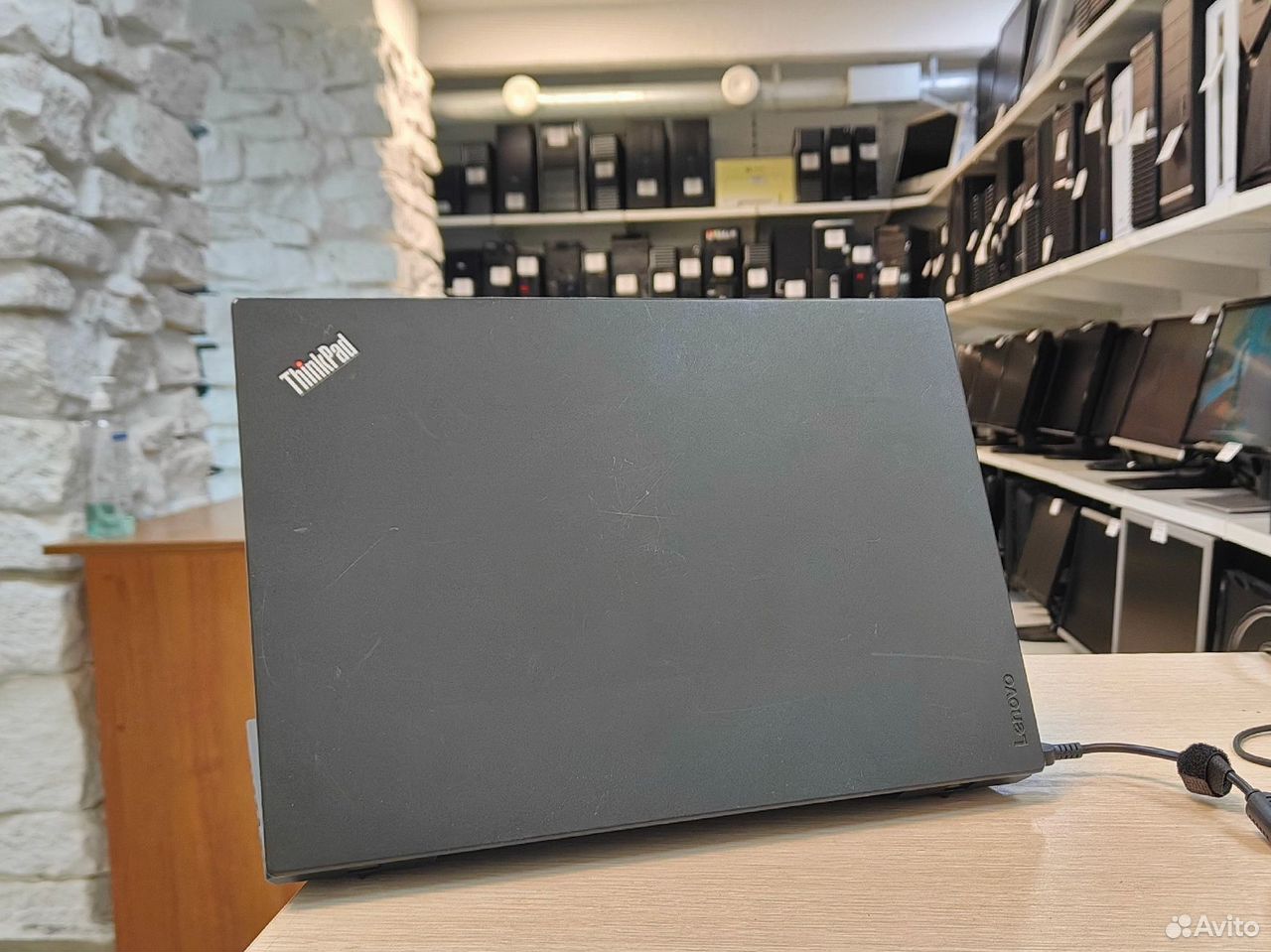 Lenovo i3-6100U/8Gb/SSD 240Gb/HD Graphics 520/14"