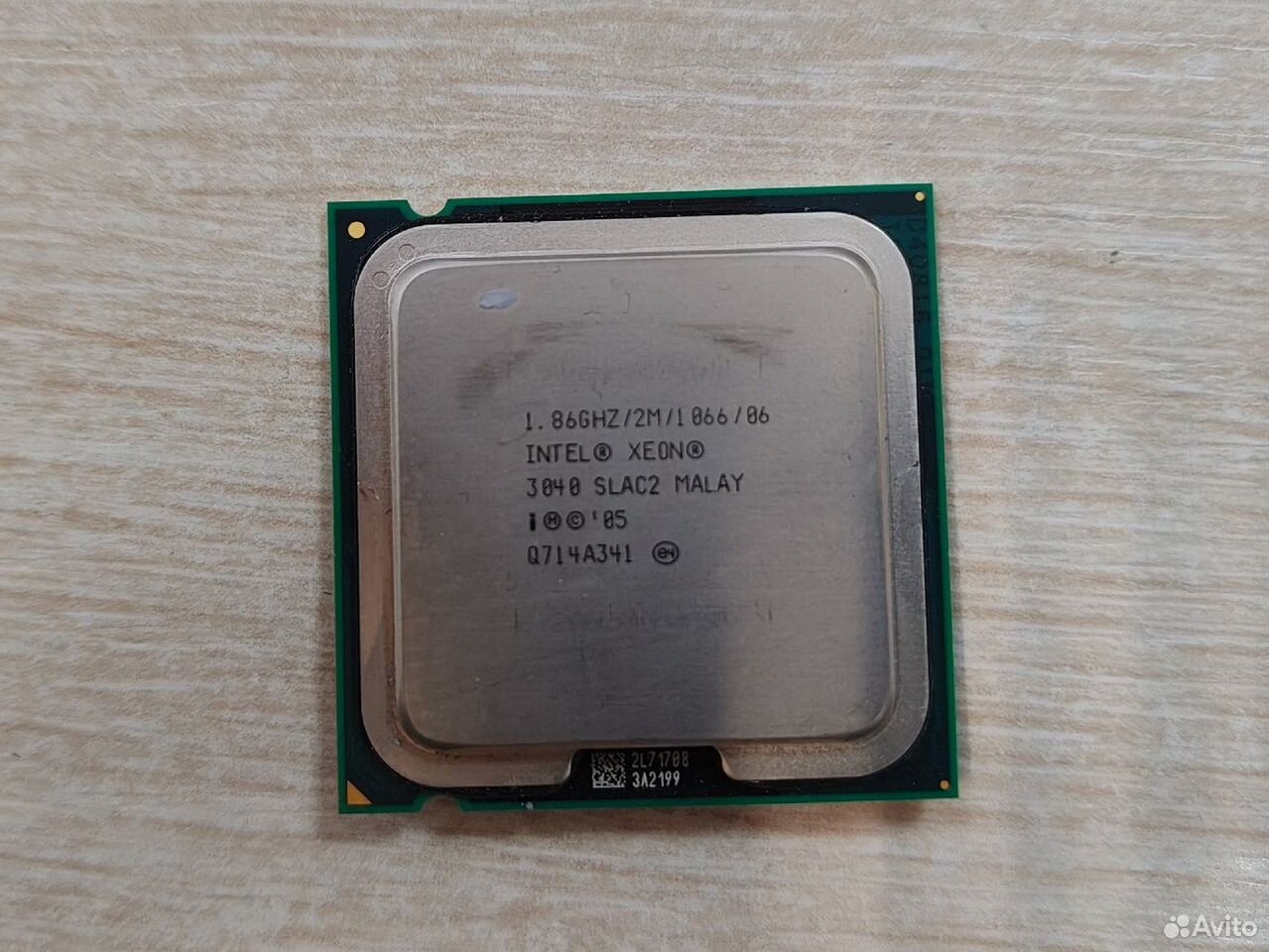 Процессор Intel Xeon 3040 Conroe, s775