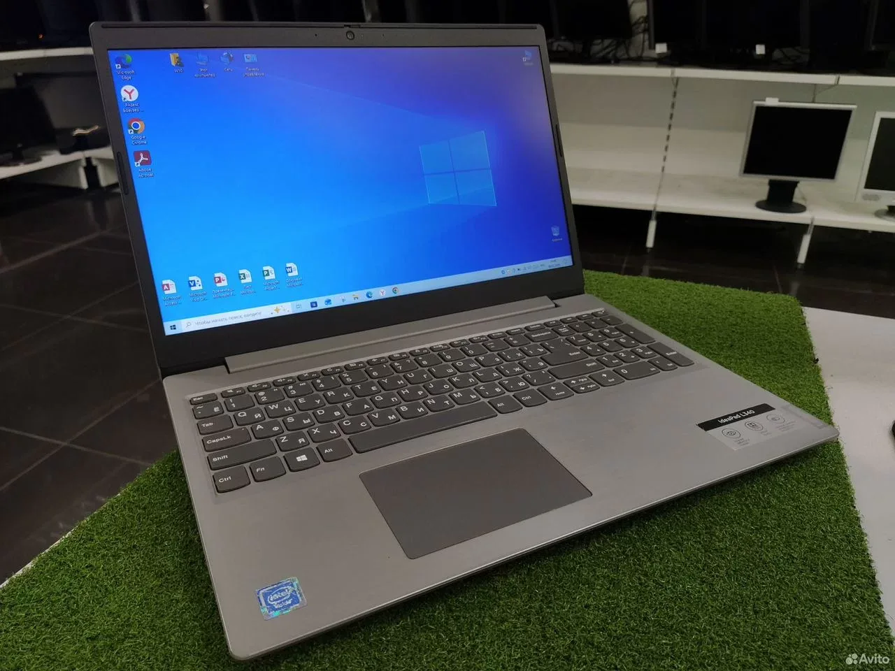 Ноутбук Lenovo 15.6" 4205U/6Gb/SSD 128G #139 — фото 1