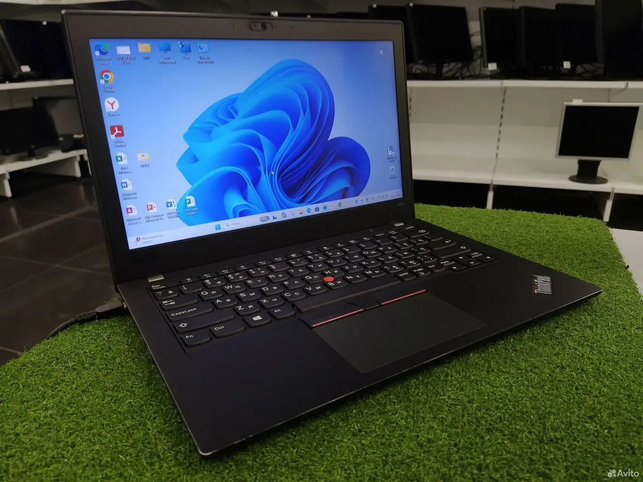 Ноутбук 14" Lenovo i5 8250U/DDR4 8G/SSD 256G #133 — фото 1