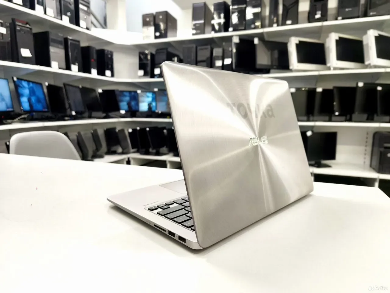 Ультрабук c 4k экраном Asus ZenBook UX310U #642 — фото 4