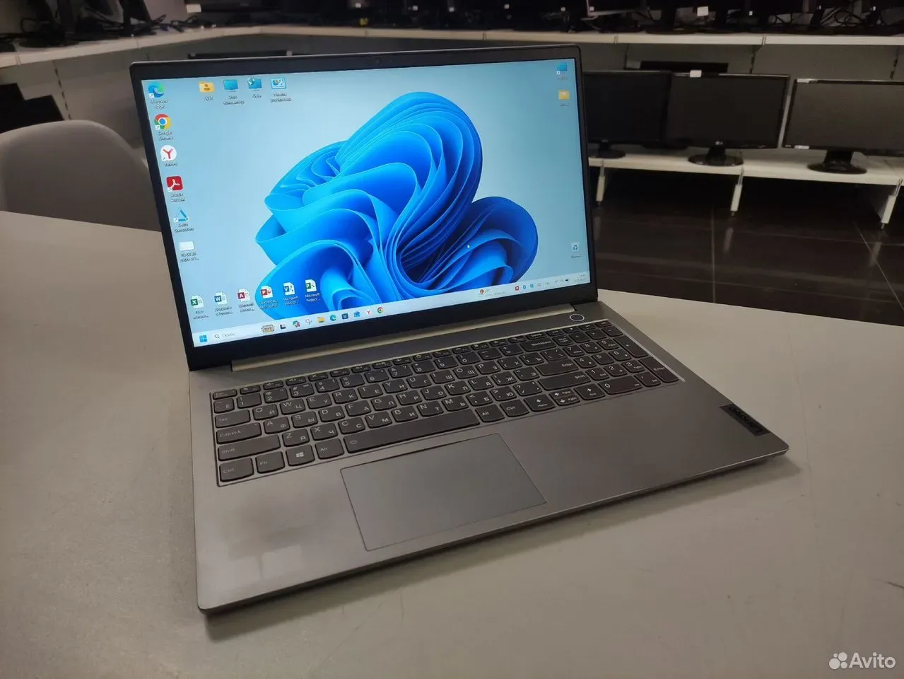 Ноутбук Lenovo Ryzen 5 5500U/ DDR4 8/SSD 256G #174 — фото 1