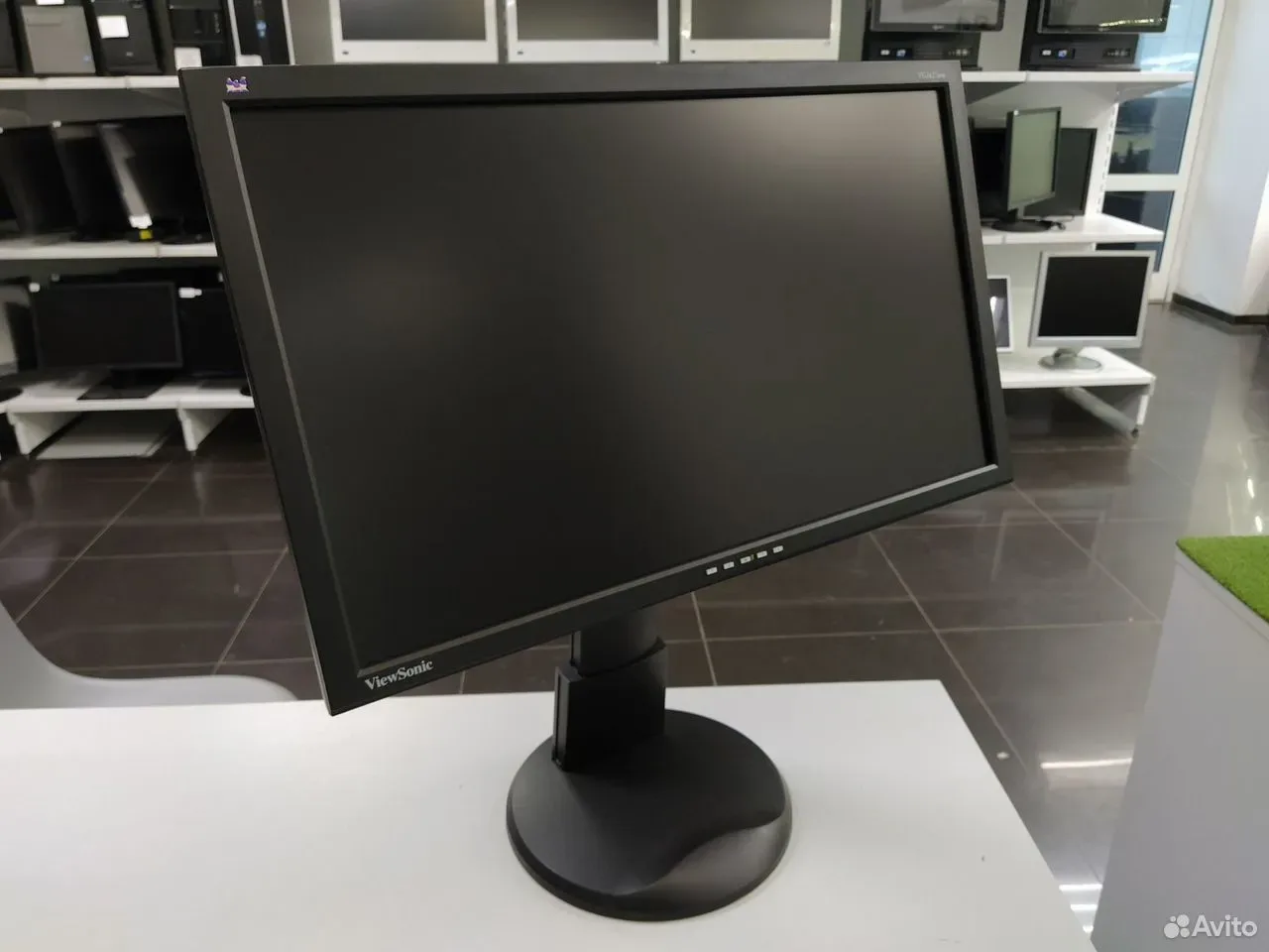 Монитор 24" ViewSonic Full HD VGA DVI — фото 3