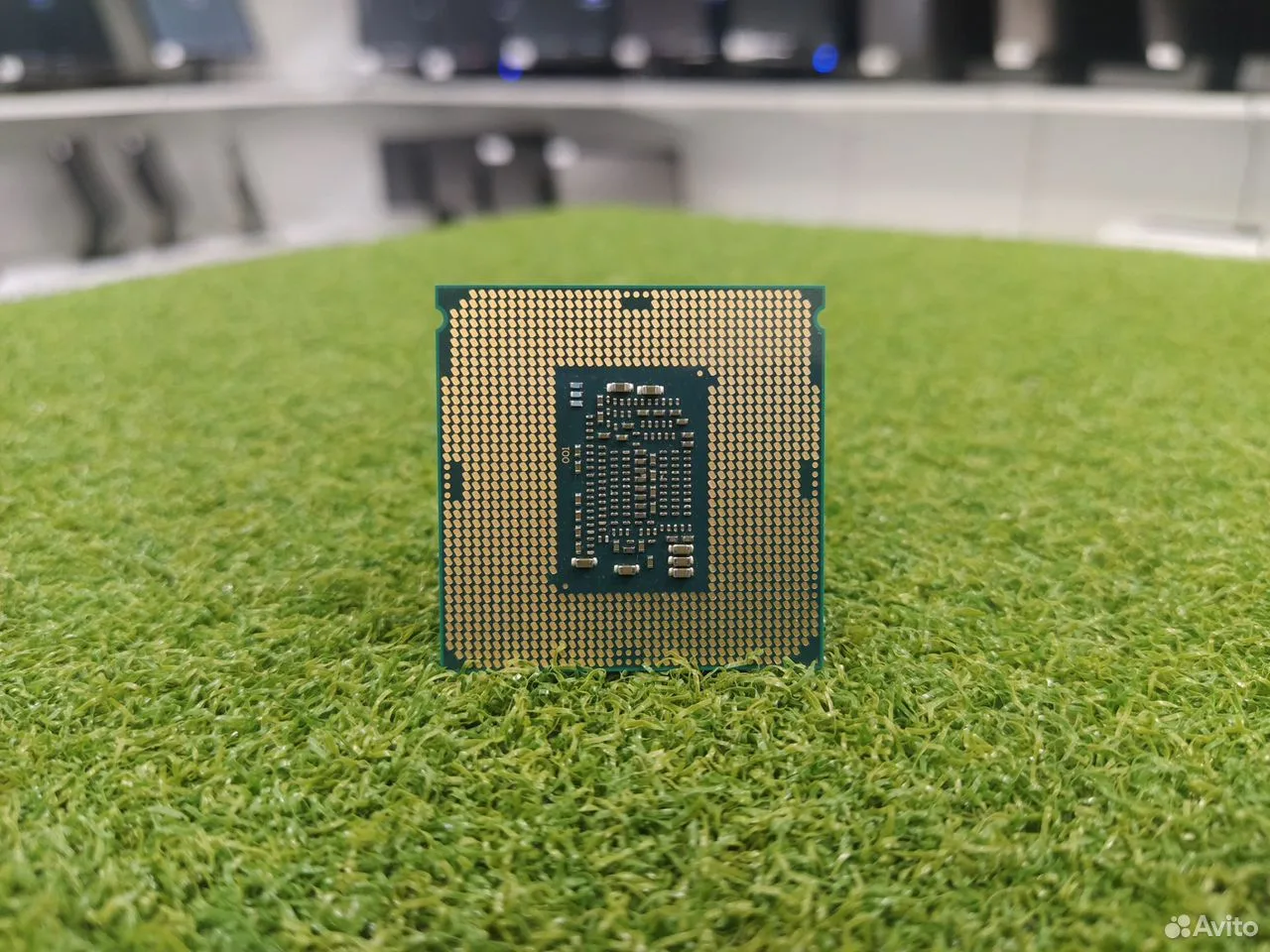 Процессор Intel Core i3-9100 LGA 1151v2 — фото 2