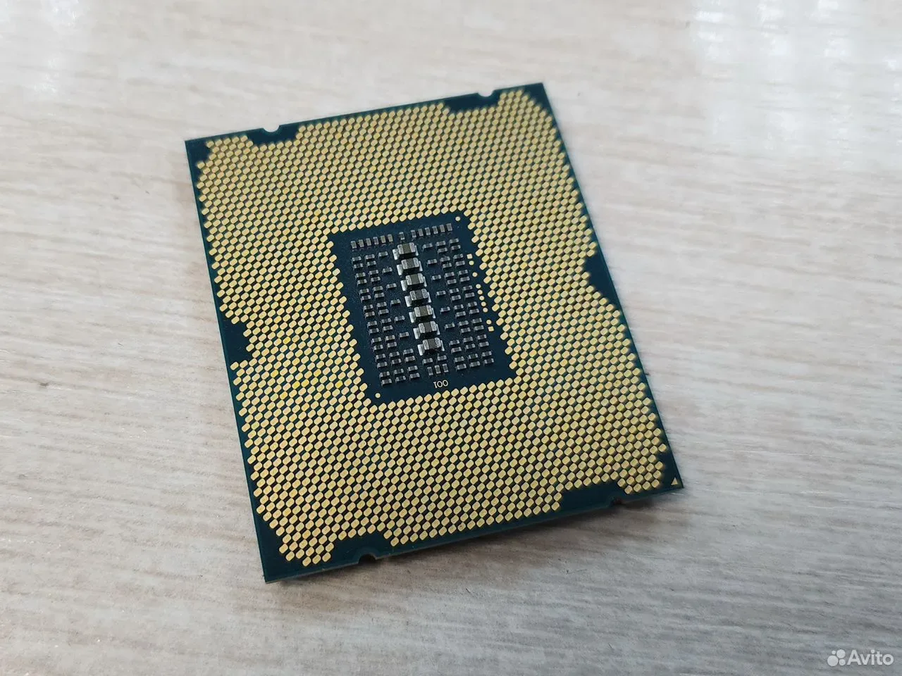 Процессор Intel Xeon E5-2640 v2, s2011 — фото 2