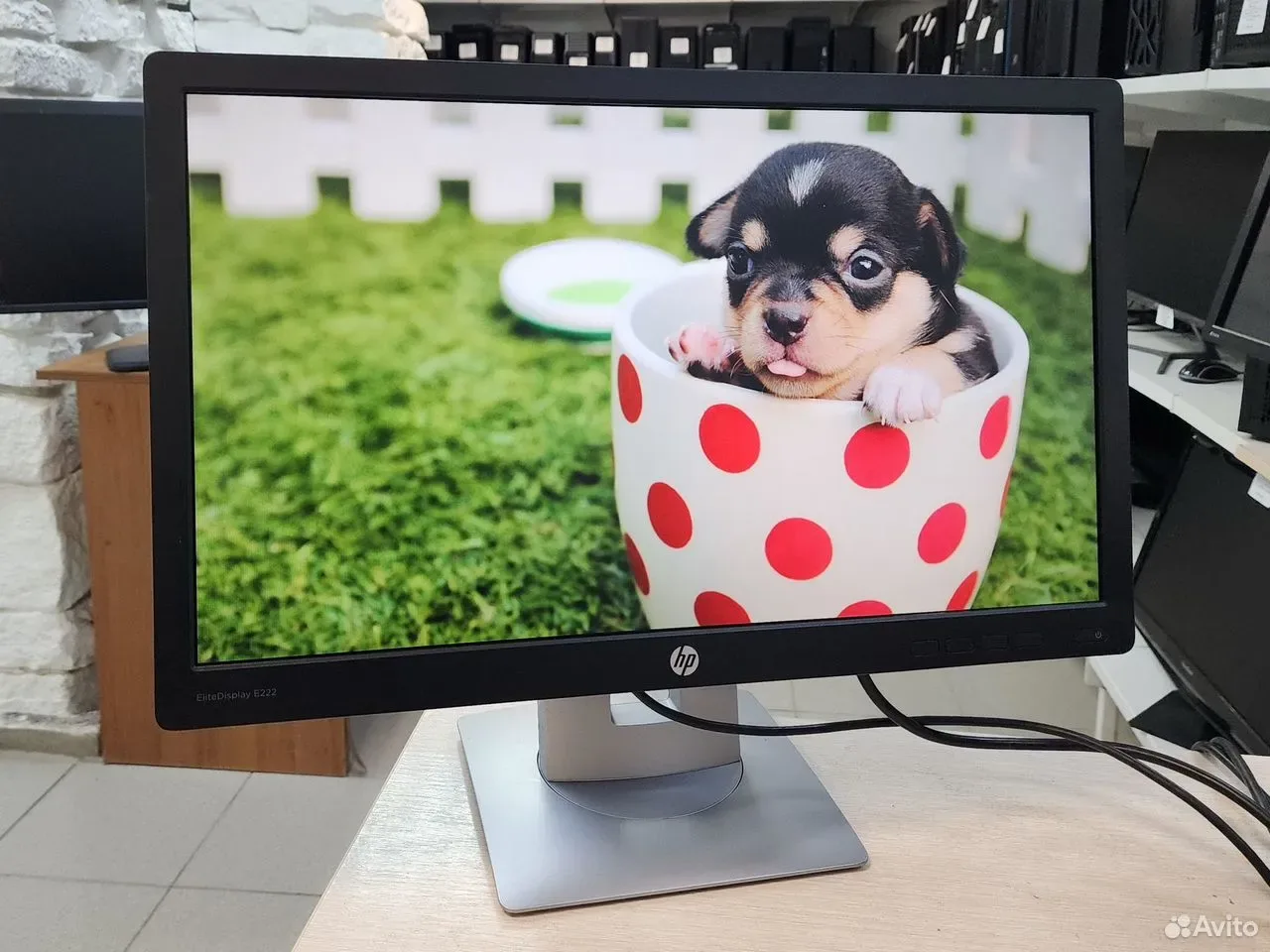 Монитор HP EliteDisplay E222 экран 22" поворотный — фото 1