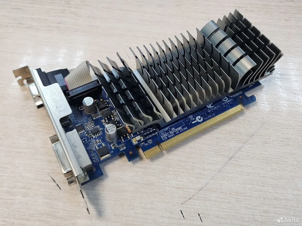 Видеокарта PCI-E Asus GeForce 210 1Gb — фото 1