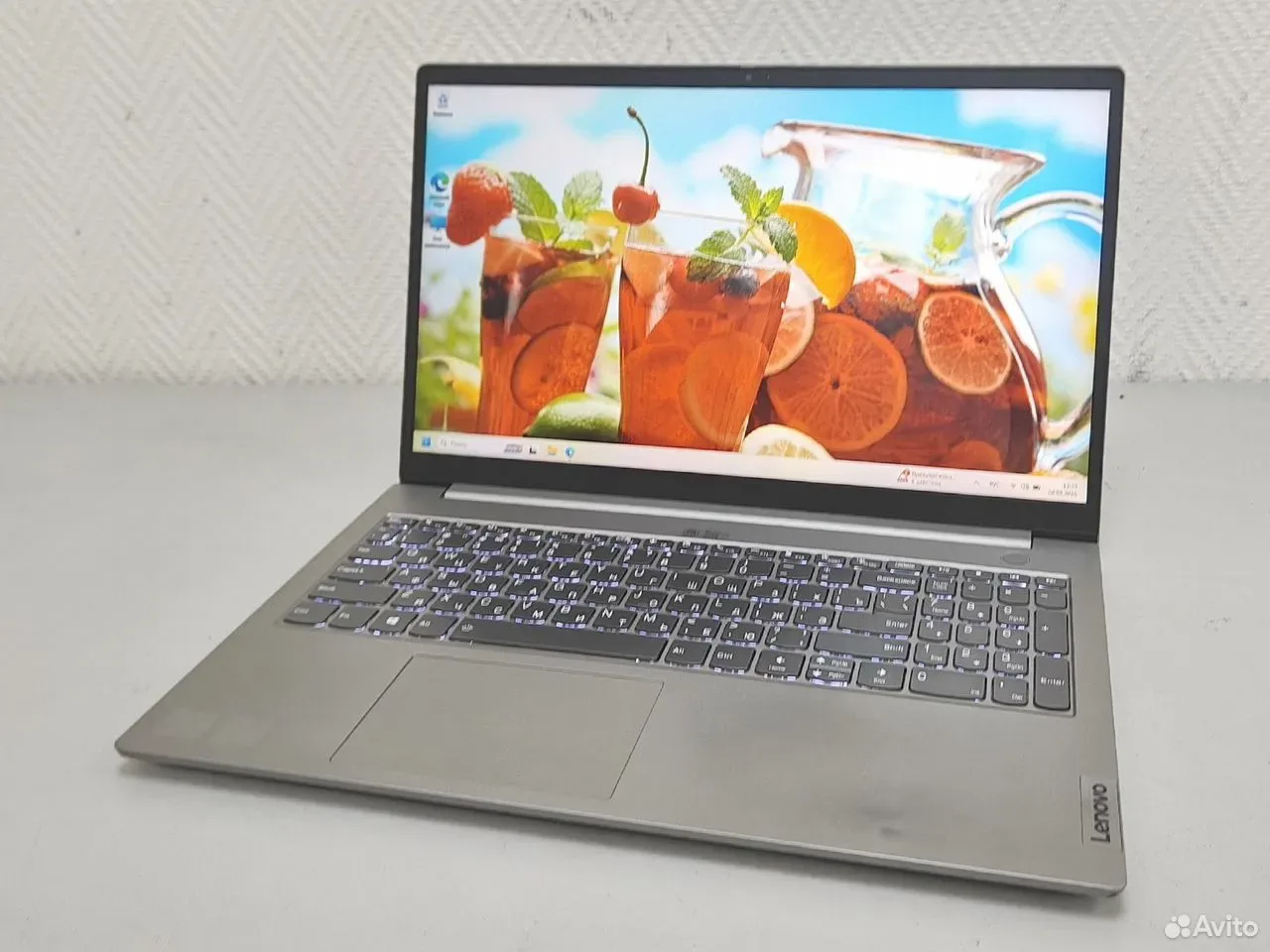Lenovo Ryzen 3 5300U/12Gb/nvme 512Gb/Radeon/15.6" — фото 1