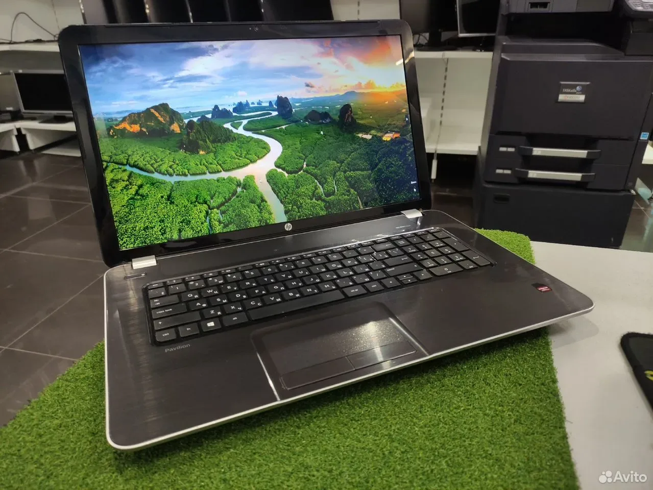 Ноутбук HP 17.3" AMD A8-4500M/DDR3 8G/SSD 240G — фото 1