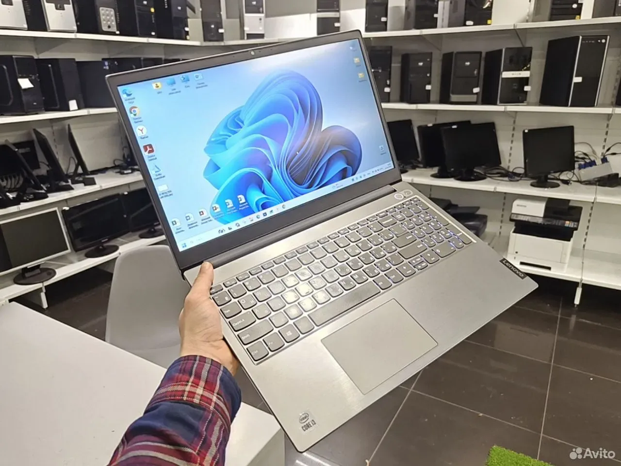 Ноутбук Lenovo i3 1005G1 /DDR4 8/ SSD 256 #A70 — фото 1