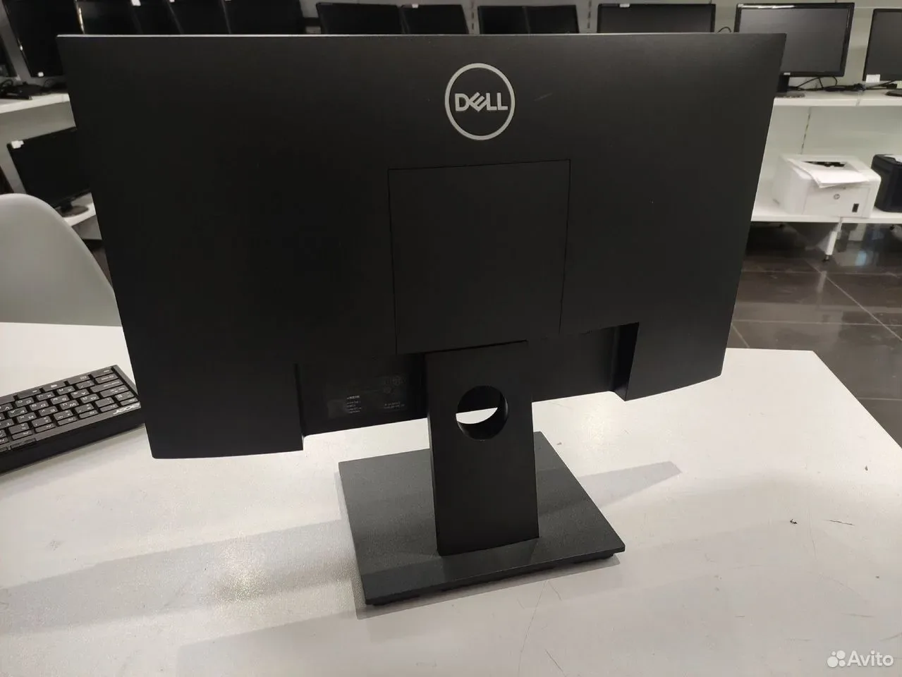 Монитор Dell 20" HD+ VGA D-Port — фото 2