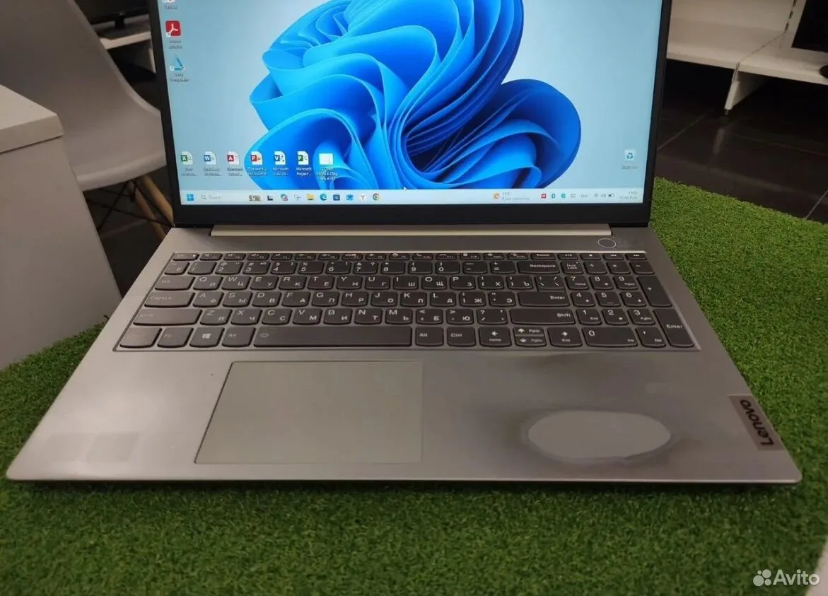 Ноутбук Lenovo Ryzen 5300U/8G DDR4/SSD 256G #181 — фото 2