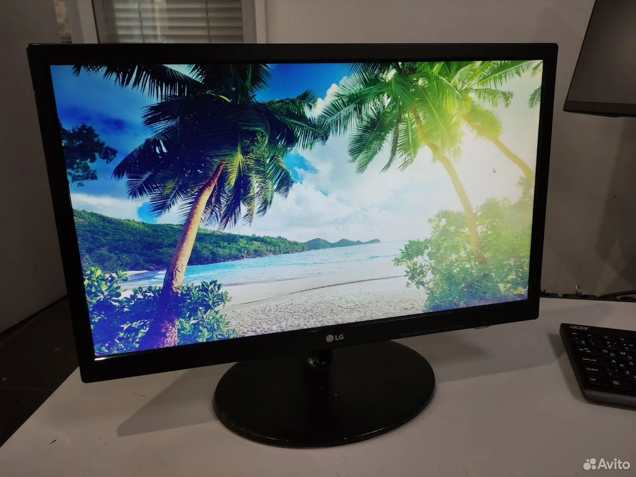 Монитор 22" LG FullHD VGA — фото 1