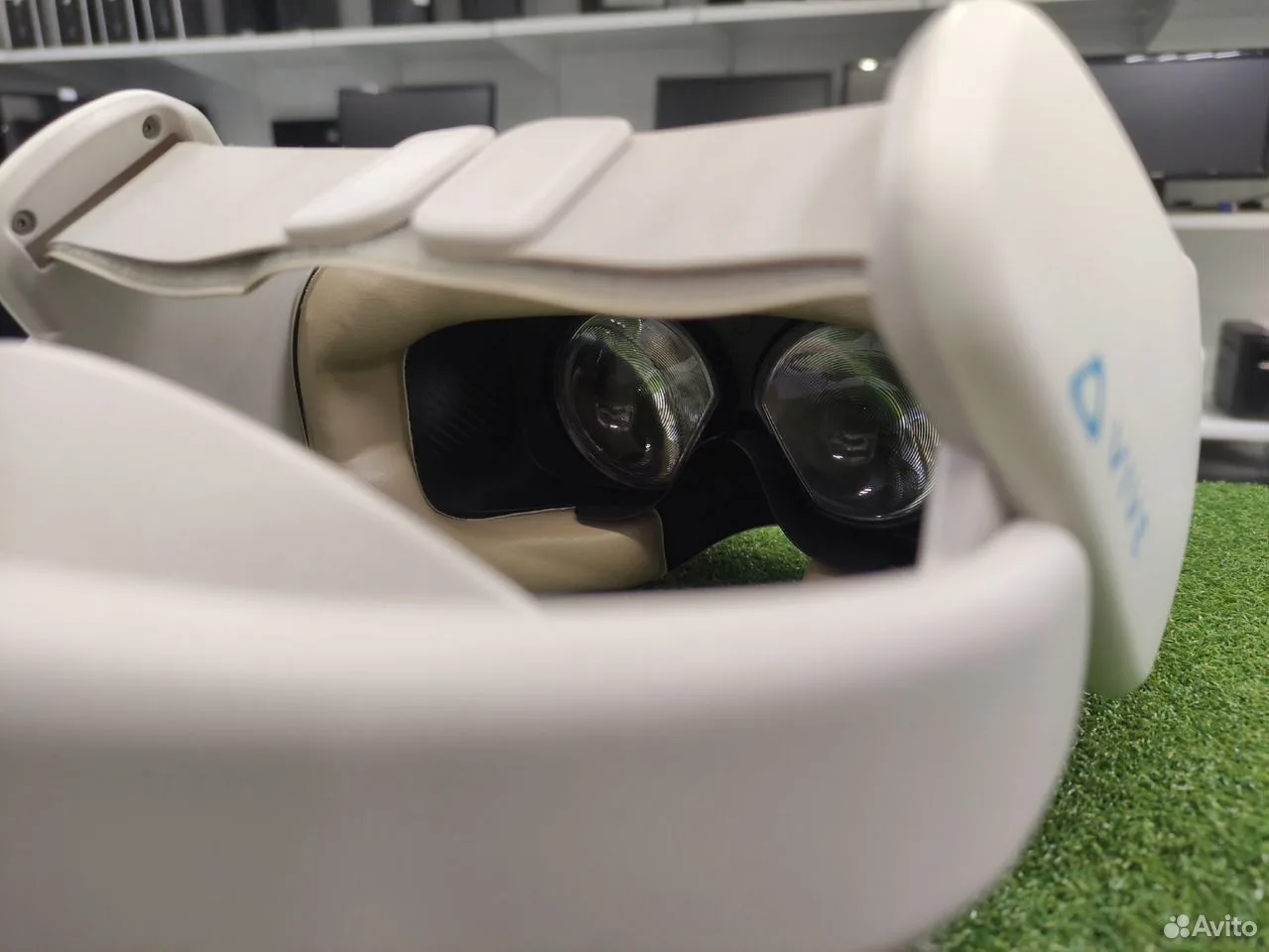 VR Очки HTC Vive Focus — фото 3