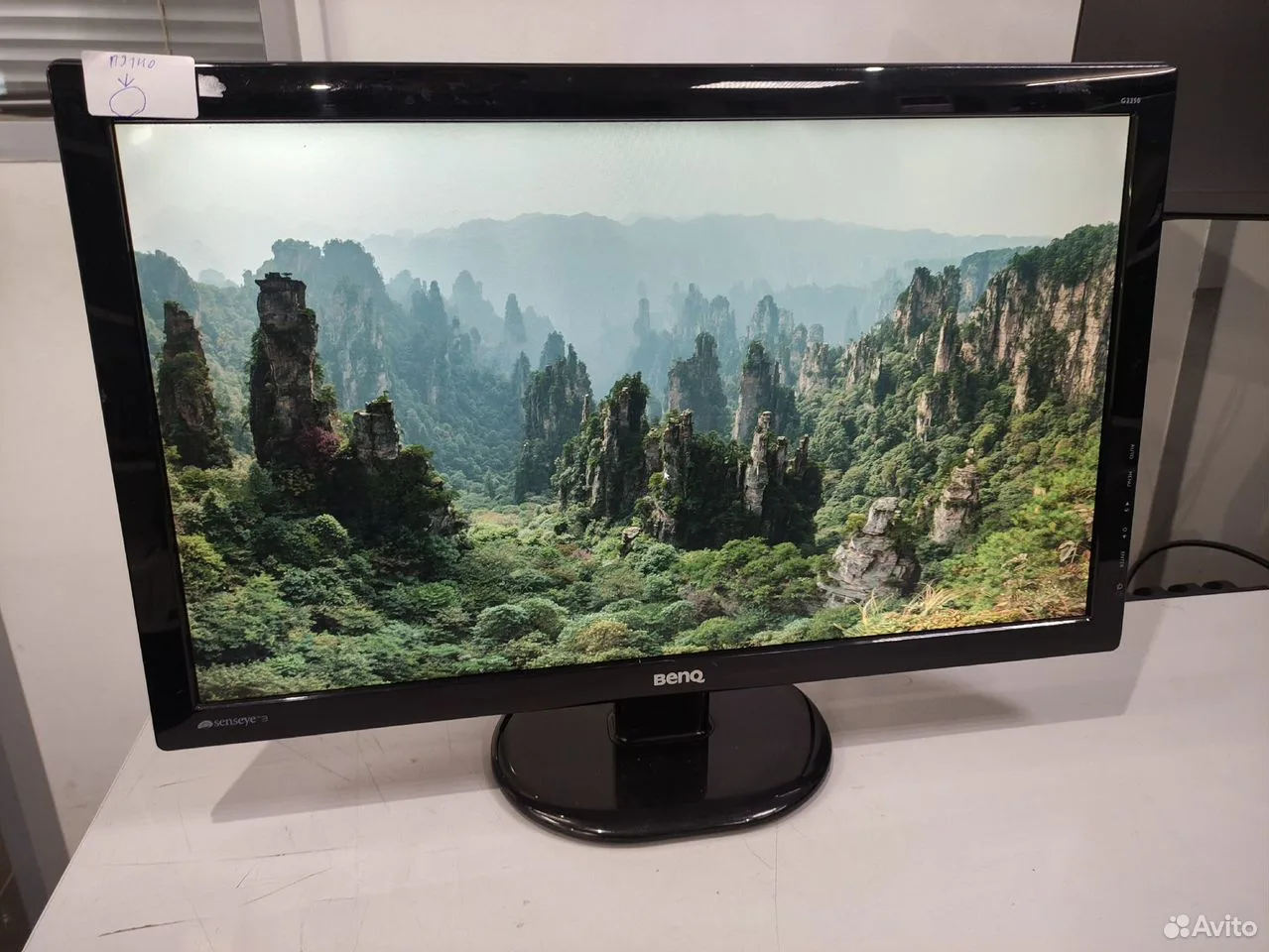 Монитор 22" Benq VGA DVI Засвет — фото 1